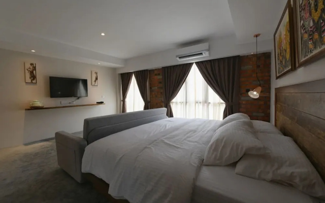 38PC Boutique Hotel