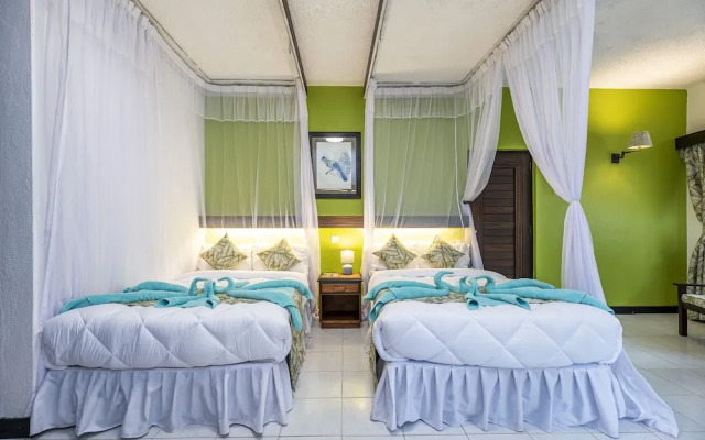 Safari Beach Hotel