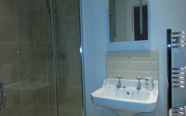 Edinburgh City Centre Apartment
