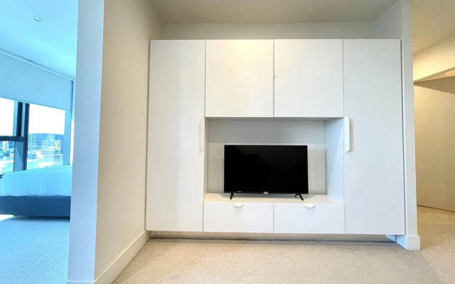Readyset Apartments at Vision
