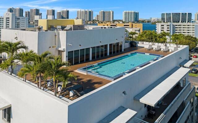 Roami at Sunny Isles