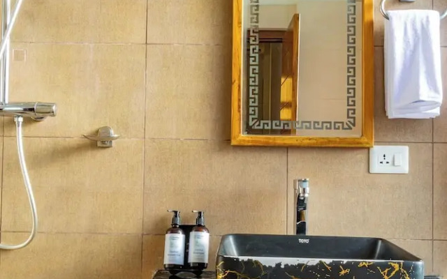 Mhendo Hotel & Studio Suites