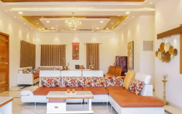 7BHK VILLA with Wonderful View and Good Food
