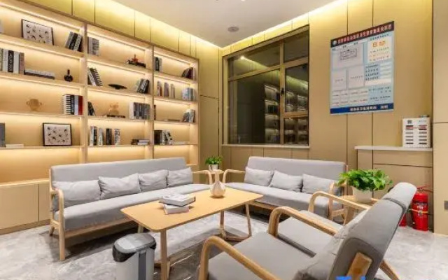 Jinji Smart Hotel (Baiyin Jingtai Jingdian Avenue)