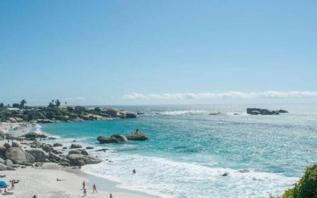 Clifton 3rd Beach house - Breathtakingly Beautiful Views!