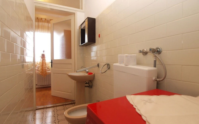 Apartment 1582