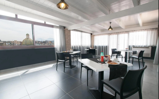 Fly Boutique Hotel