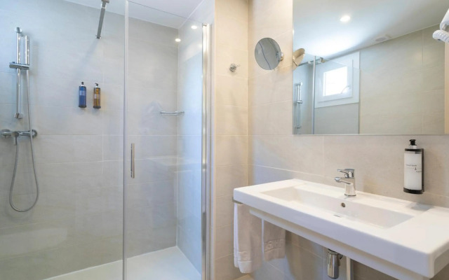 Halley Hotel & Apartments Affiliated by Melia