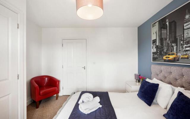 Clarendon Heights - Stylish Two-Bedroom Apartment