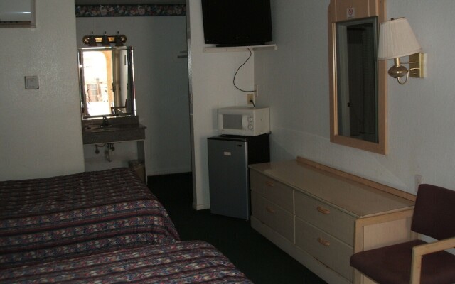 camlot inn motel
