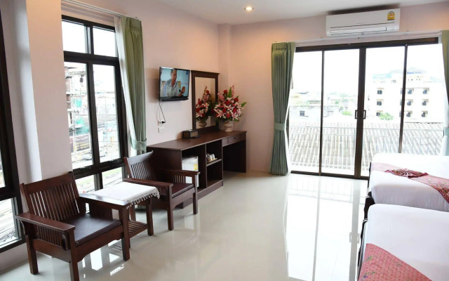 Sripet Hotel