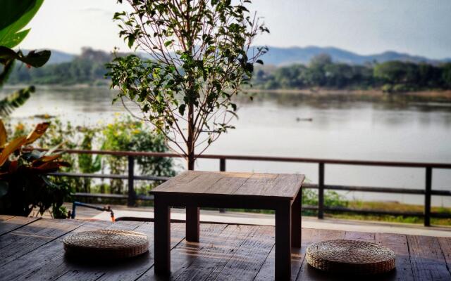Suneta Hotel Chiangkhan (Soi6) สุเนต์ตา โฮเทล เชียงคาน (ซอย6)