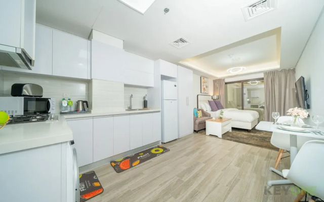 KOHH – Studio in Laya Mansion