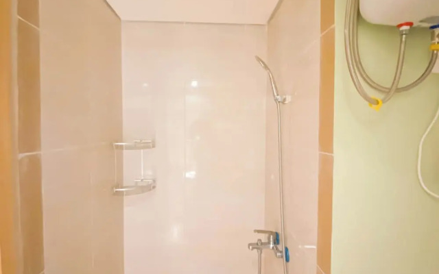 Homey And Comfort Living 2Br At Meikarta Apartment