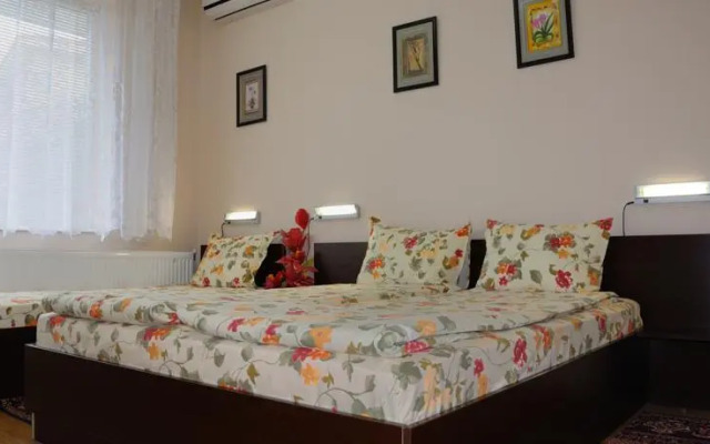 Sakutski Guest House