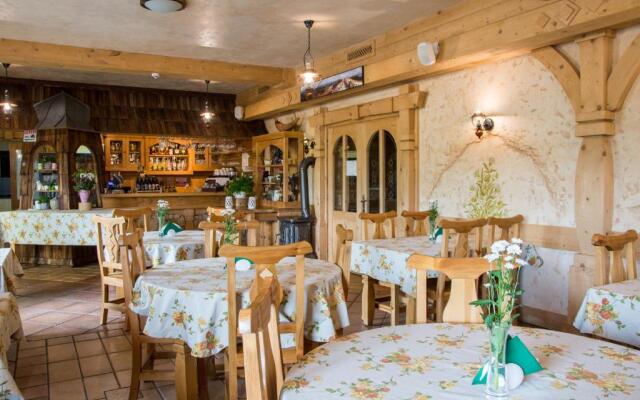 Hotel CARPATIA Bieszczadzki Gościniec