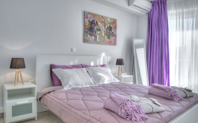 Downtown Glyfada Smart Apartment