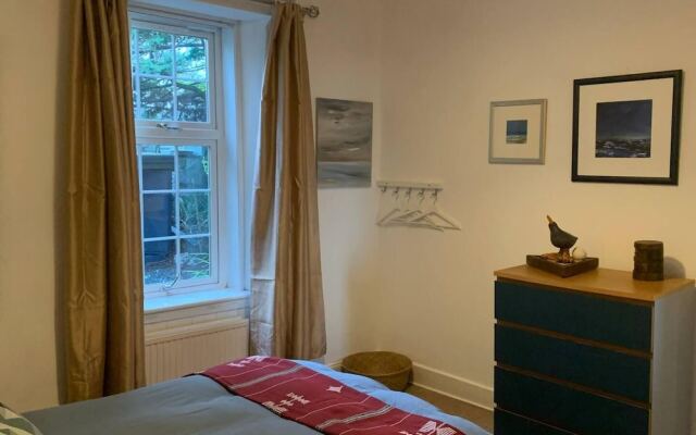 Cedarbank's - The Little Art House - dog Friendly