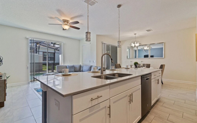 ChampionsGate 4BR 3BA Townhome