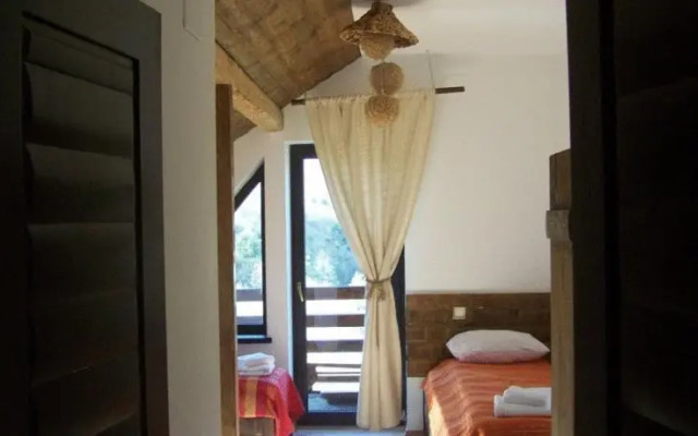 Pension Taverna Pietrei Craiului