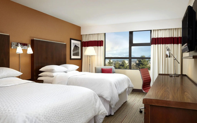 Grand Park Hotel Vancouver Airport, an Ascend Collection Hotel