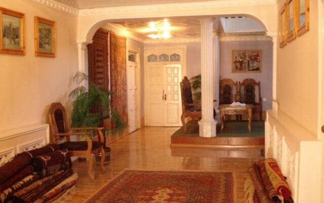 B&B Zafarbek