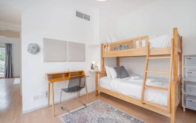 Tranquil 3BR Villa in Springs Community - Sleeps 7