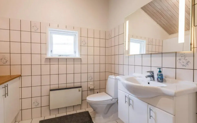 8 Person Holiday Home in Tarm