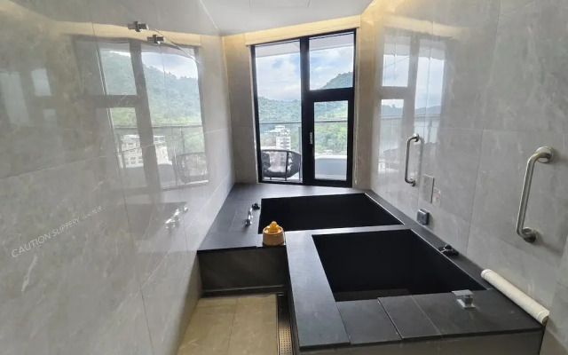 Wyndham Sun Moon Lake