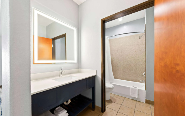 AmericInn by Wyndham New Braunfels