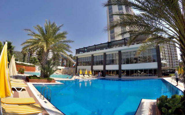 Liparis Resort Hotel & Spa