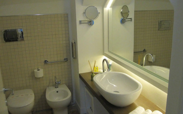 Edificio 15 House Elite