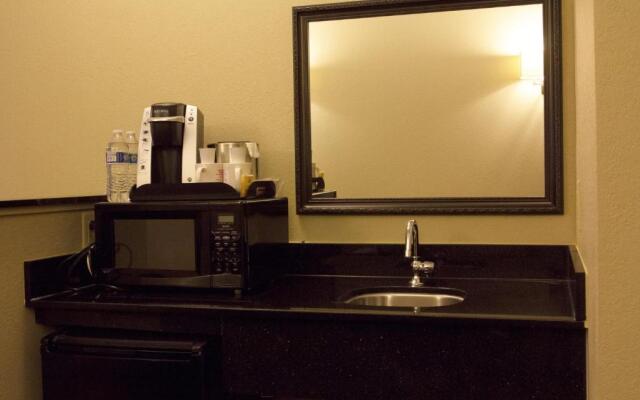 Brentwood Suites Nashville, an Ascend Collection Hotel