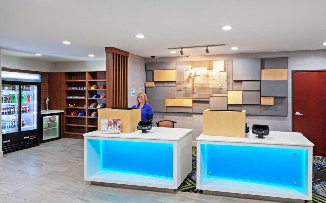 Holiday Inn Express and Suites Longview South I20 by IHG