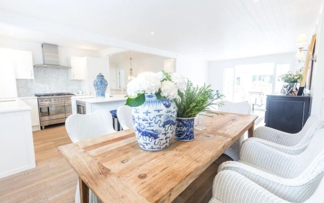 Stunning and Modern 4 Bedroom Townhouse Near Kohi Beach