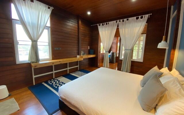 Lux Homestay