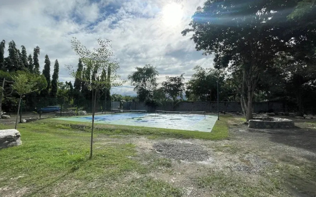Bluewaves Hostel & Villa Panagsama by Hiverooms
