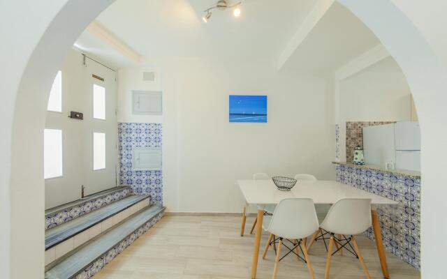 B21 - Oliveira Cozy Flat