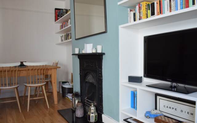 1 Bedroom Flat In Lower Clapton, Hackney