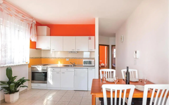 Apartment Makarska with Sea View 02