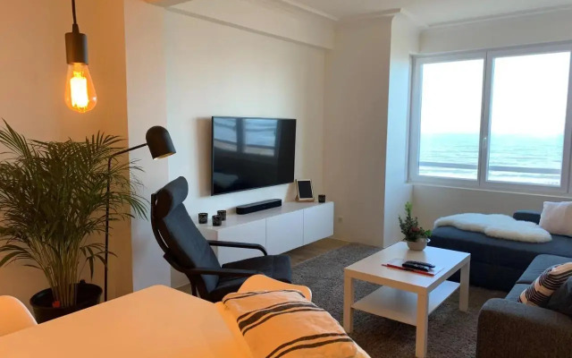 OSKAR luxe appartement op zeedijk met zeezicht