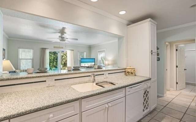 Sand N Suds 3 Bedroom Home by RedAwning