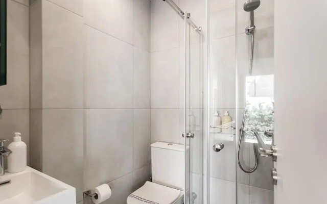 Wyz Attiki Aparthotel