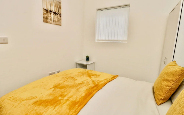 Port Apartment 2