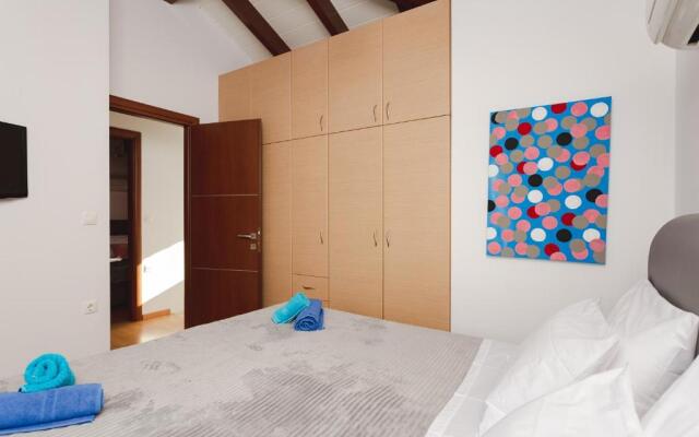 Elladas Villas with Pool at Kolympia!