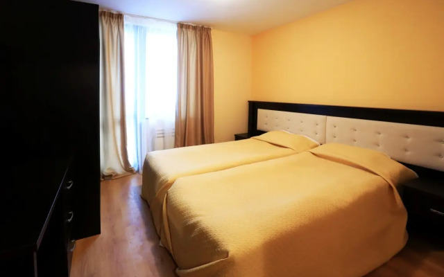 Royal Park - Half Board Hotel