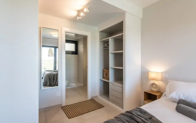 Beachfront and Family Apartment