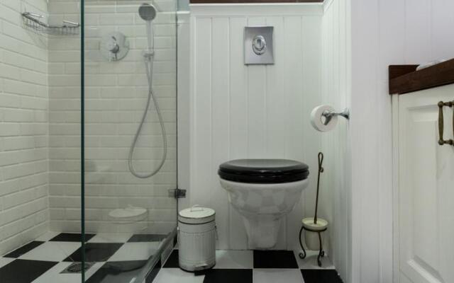 Lilis Place Garden Apartment at The Marina Village