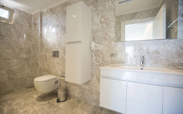 Villa Lamer by Akdenizvillam