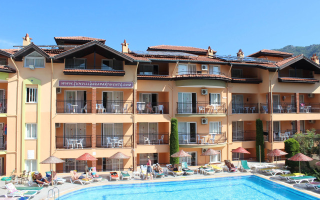 Club Sun Village Apartments